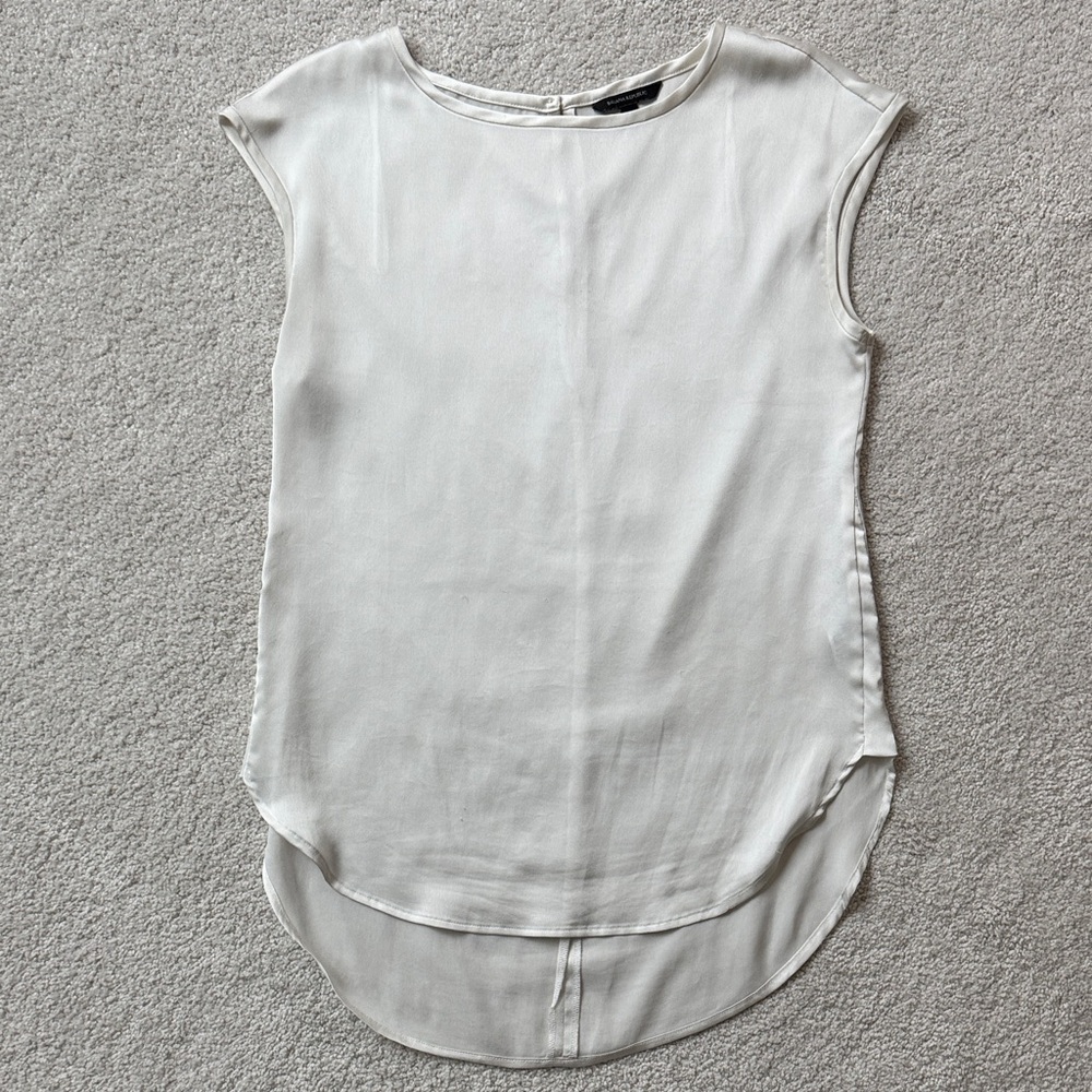 Banana Republic Cream Cap Sleeve Blouse